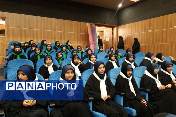 یادواره شهدای جنگ دوازده روزه در سالن ارشاد اسلامی شهرستان قدس