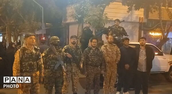 حضور فرمانده سپاه عاشورا در تجمعات شبانه مردمی شهرستان اهر 