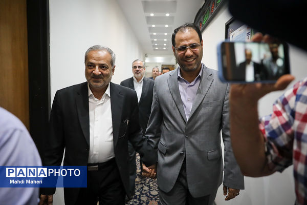 اولین نشست صمیمی وزیر آموزش و پرورش دولت چهاردهم با اعضای شورای معاونان