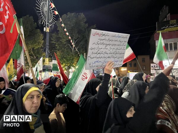 تجمع و راهپیمایی پرشور مردم ساوجبلاغ 