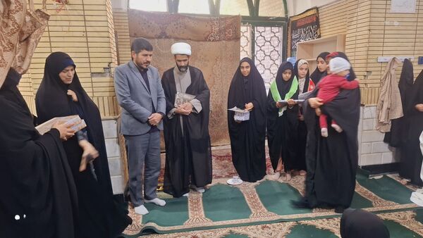 برگزاری اعتکاف با حضور دانش آموزان دبستان فاطمه الزهرا(س) باخرز