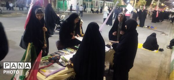 برپایی نمایشگاه کتاب صوتی همسفر دانا در حاشیه تجمعات 