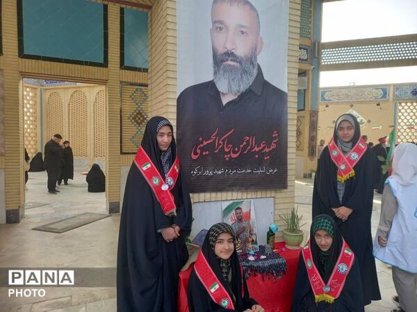 تجدید پیمان دانش‌آموزان پیشتاز ابرکوه آرمان‌های شهدا