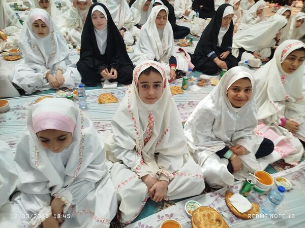 جشن بزرگ دختران روزه اولی‌ در ورزقان