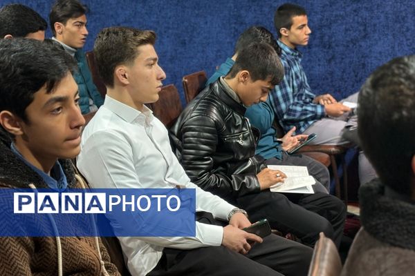 حوزه‌علمیه امام صادق(ع) میزبان پسران قرآنی اسلامشهر در مسابقات منطقه‌ای