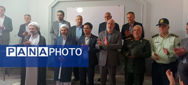 جشن جوانه ها در مدارس باخرز برگزار شد