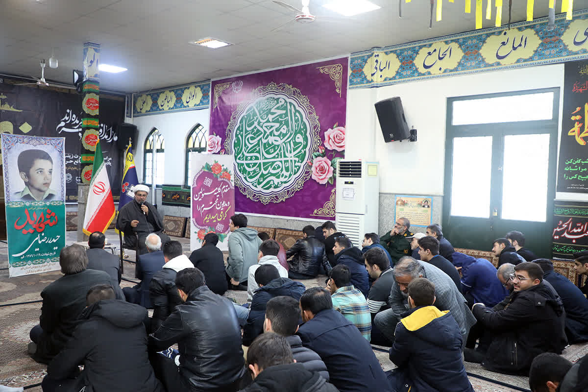 برپایی محفلی به یاد نخستین دانش‌آموز شهید کشور در قم