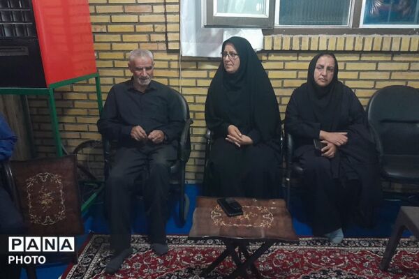 فضای شهر با برگزاری مراسم عزاداری امام حسین(ع) حال و هوای عاشورایی گرفت