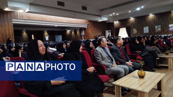 جشن حضور تا ظهوردر مدرسه مصلی نژاد