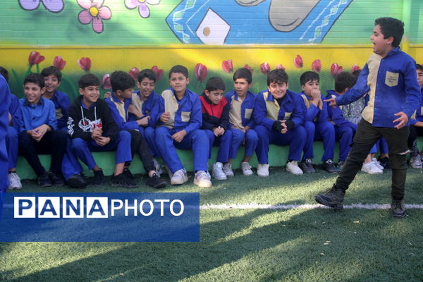 مسابقات بومی محلی در مدرسه شجاعی فر شهرستان بوشهر