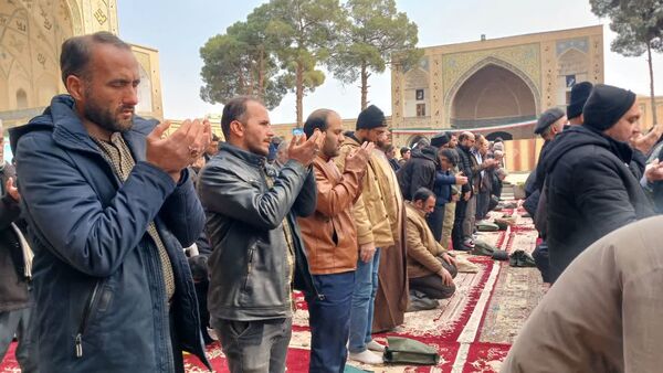 اقامه نماز پرفیض جمعه در سمنان