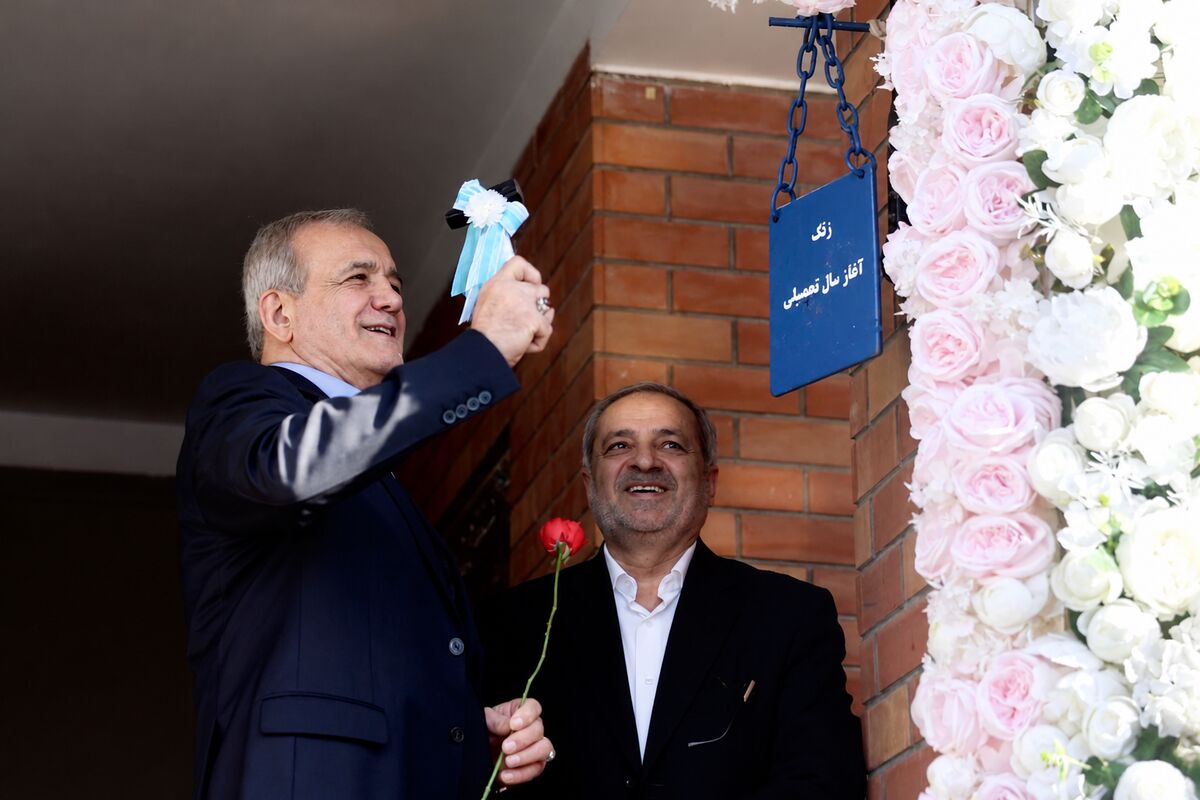 زنگ آغاز سال تحصیلی جدید توسط رئیس جمهور به صدا درآمد