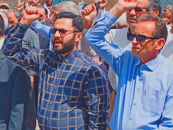 مشت هایی که آزادی فلسطین را صدا میزند