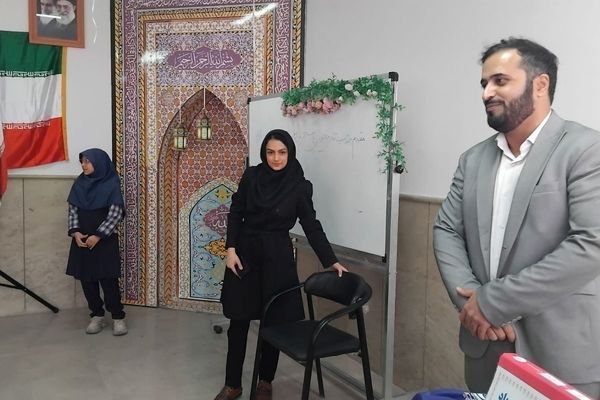  هفته پژوهش در مدرسه نرگس پردیس