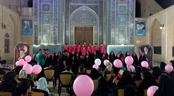 اجتماع دختران انقلابی و مردم مقتدر در مسجد جامع یزد
