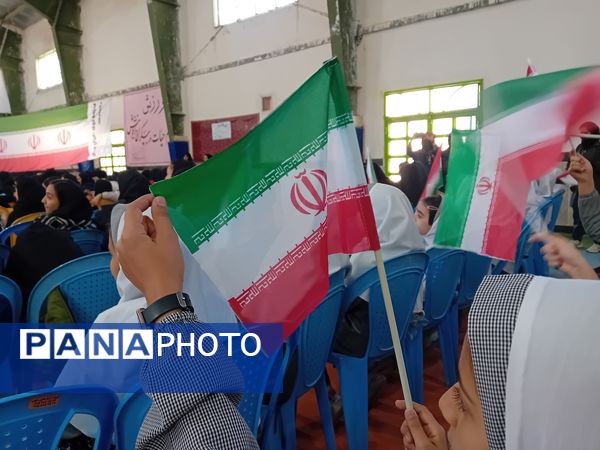 گردهمایی دختران نسل سلیمانی در دبیرستان فاطمه الزهرا(س) 