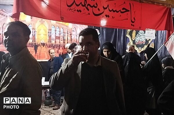 خیمه العباس ، موکبی برای پذیرایی عاشقان وطن در بلوار فضل 