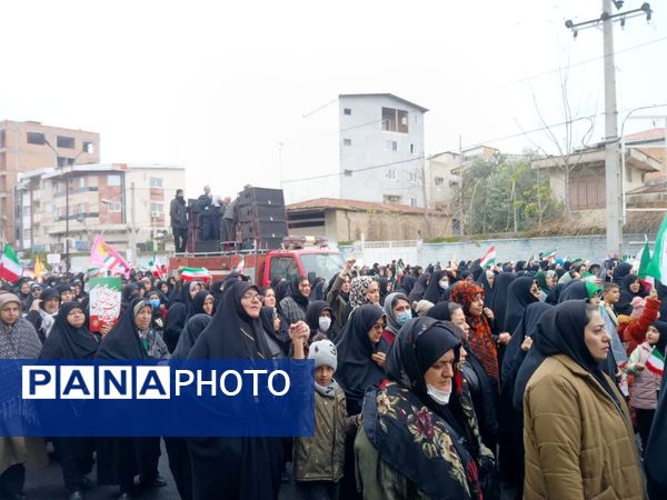 خروش حماسی مردم کردکوی در آیینه‌ شکوه ۲۲ بهمن