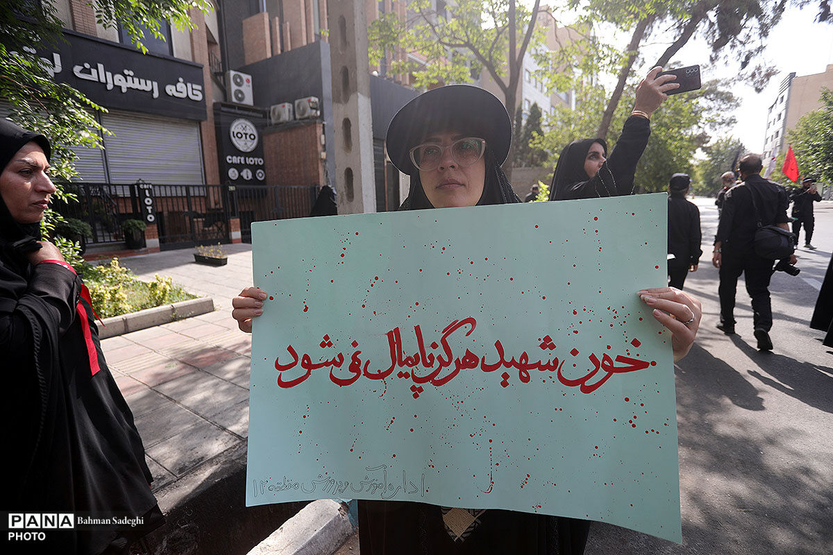 مراسم وداع با رهبر شهید انقلاب /۳