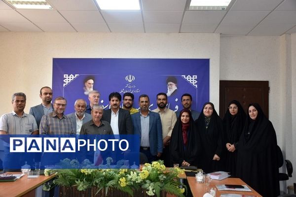 تجلیل از خبرنگاران توسط فرماندار شهرستان اسفراین