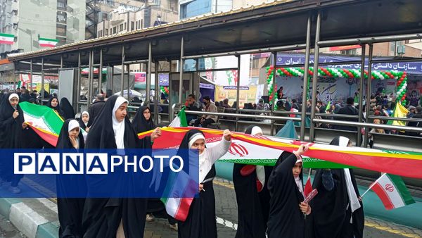 تجدید پیمان مردم پایتخت در روز ۲۲ بهمن