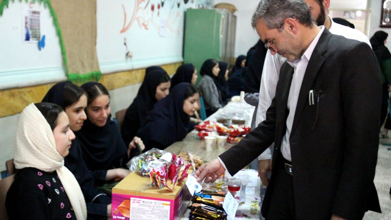 بازارچه‌های دانش‌آموزی فرصتی برای رشد اجتماعی و مهارتی است