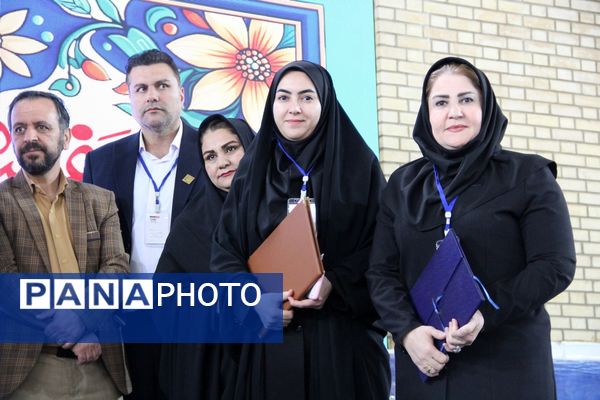 توزیع هزار بسته معیشتی به همت خیرین و خیریه عطر یاس نبوی