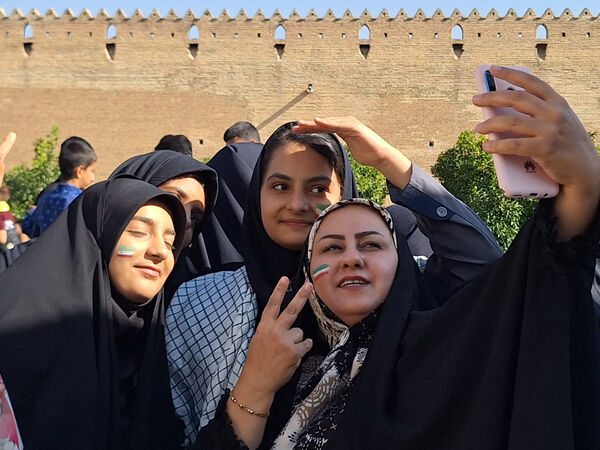 ۱۳ آبان در شیراز ؛ تجلی شور انقلابی نسل امروز