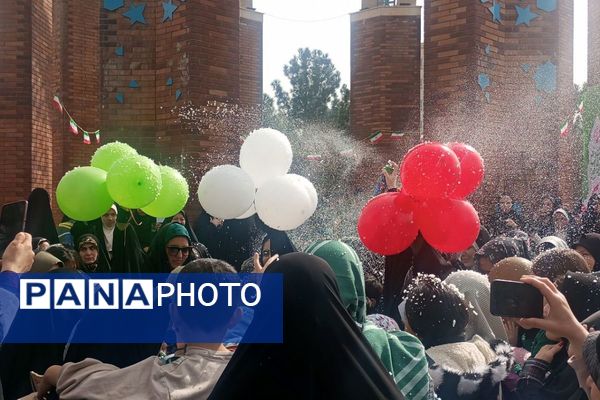 راهپیمایی ۲۲ بهمن، آینه تمام‌نمای همبستگی ملی