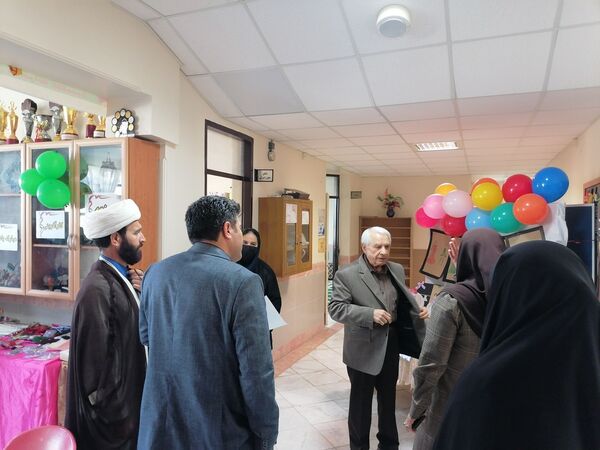 نمایشگاه کارآفرینی هنرستان عصمتیه نوخندان