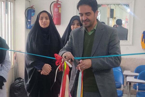 هنرهایی که نفس میکشند؛ با هنرمندی دانش‌آموزان دبستان امید بهارستان‌دو