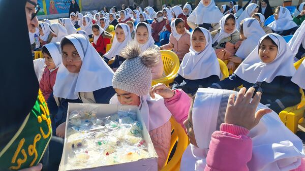 جشن حضور تا ظهور در مدرسه شهید تقی پور ورزنه 