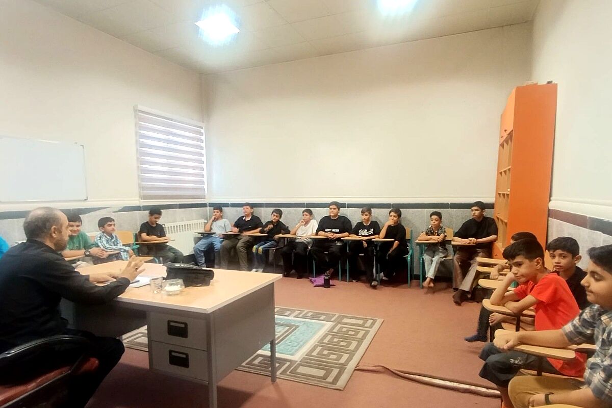 تابستانی معنوی برای دانش‌آموزان در دارالقرآن معراج شهرستان پردیس 