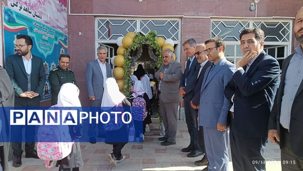برگزاری مراسم جشن شکوفه‌ها در زنجان