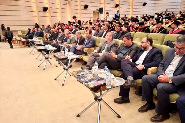 آیین نکوداشت دانش‌آموختگان بین‌المللی دانشگاه‌های ایران در دانشگاه شیراز