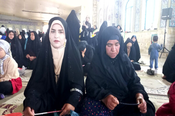 اقامه آخرین نماز جمعه ماه مبارک رمضان با حضور چشمگیر مردم یاسوج