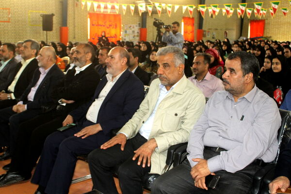 نواختن زنگ آغاز سال تحصیلی در دبیرستان شهیده سهام خیام  شاهد بوشهر