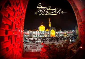 شب شهادت امام رضا(ع) و حال‌وهوای معنوی حرم رضوی