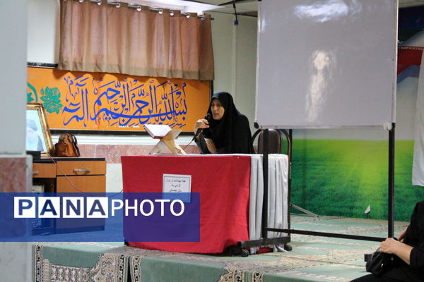 برگزاری جلسه اولیا مربیان در دبیرستان سردار شهید قاسم سلیمانی ناحیه 4 کرج