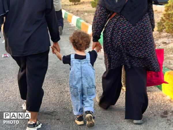 کوچک‌ترین زائران در مسیر دلدادگی 