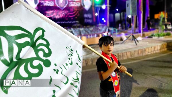 نوجوانان رشتخوار هم‌نوا با حضرت قاسم(ع) در آیین «احلی من العسل»