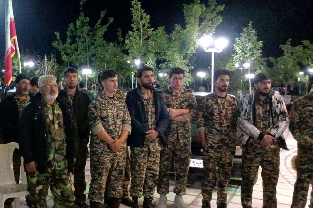 اجتماع شبانه مردمی تا پای جان برای ایران