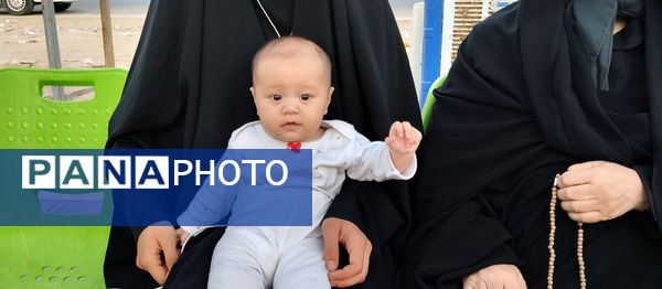 کودکان در پیاده‌روی نجف تا کربلا