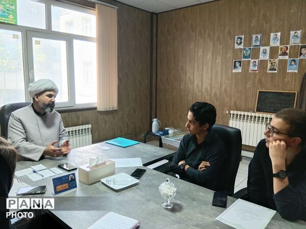 نشست شورای دانش‌آموزی  استان البرز
