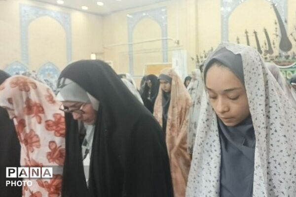 ماه مبارک رمضان، فرصتی برای منور شدن قلوب به نور قرآن