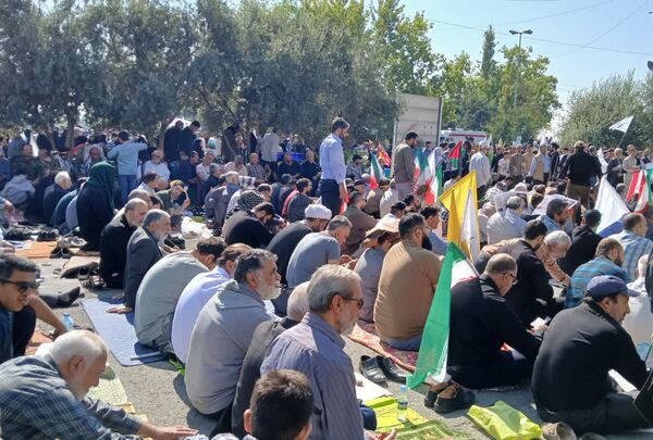 برگزاری نماز جمعه نصر به امامت رهبر معظم انقلاب اسلامی 