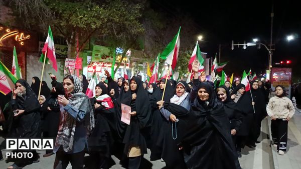 حضور مردم غیور آشخانه در هفتادوهشتمین راهپیمایی شبانه