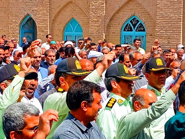 مشت هایی که آزادی فلسطین را صدا میزند