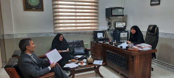 بازدید سرگروه‌های آموزشی از دبیرستان مهشید مصلی نژاد