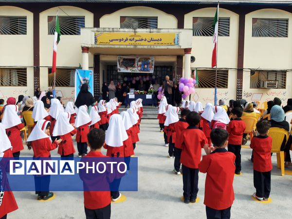 زنگ شکوفه‌ها در شهرستان عباس‌آباد به صدا درآمد